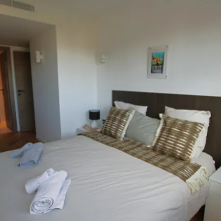 Completely Renovated On Bld Croisette, 3 Parental Bedrooms