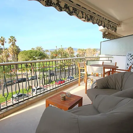 Apartment Completely Renovated On Bld Croisette, 3 Parental Bedrooms Cannes